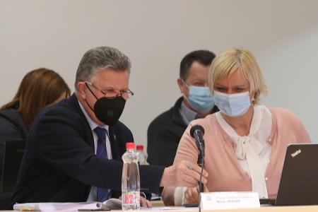17. redna seja občinskega sveta občine Cerknica 07 FOTO LJUBO VUKELIČ